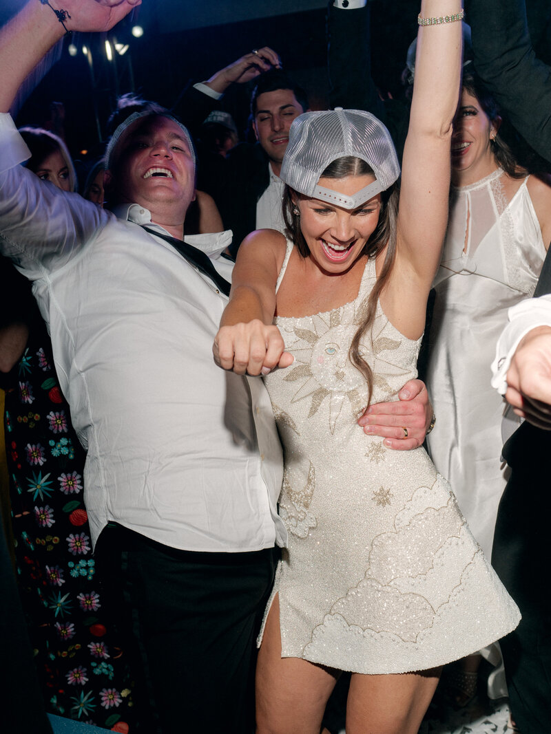 m+h_party16384