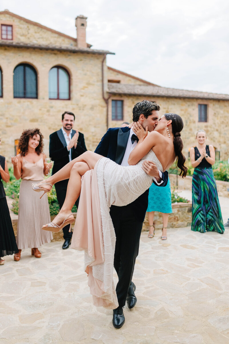 MorganeBallPhotography-Wedding-Tuscany-TheClubHouse-LovelyInstants-04-WeddingDinner-atmosphere-04-lq-47-