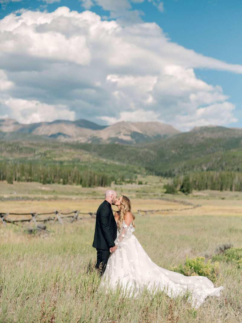 Devils-Thumb-Ranch-Wedding-Photographer-0038