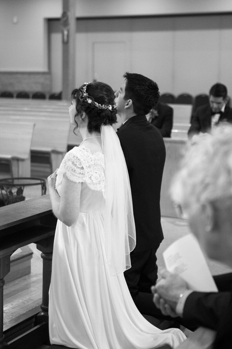 classic-and-documentary-style-wedding-photography-117