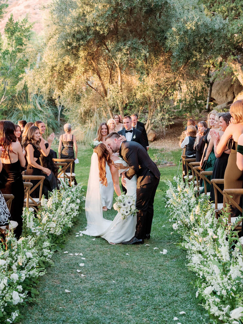 LucasRossi-Hummingbird-Nest-Ranch-Wedding-JJ-743