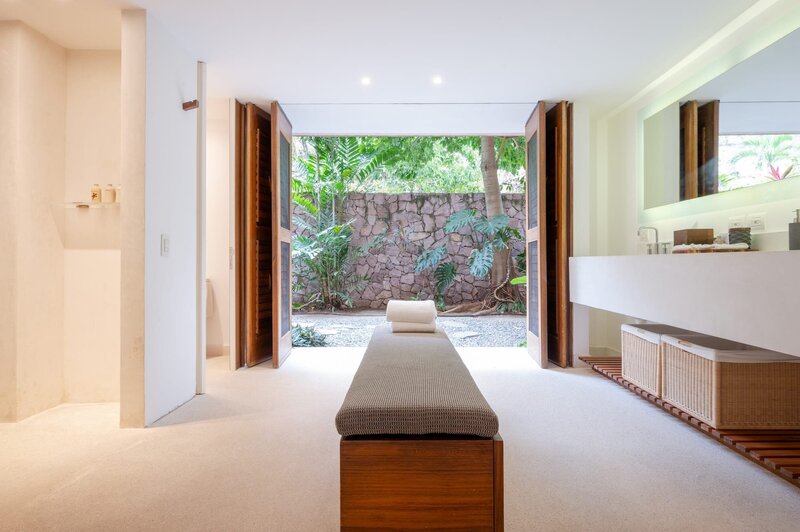 04-2-3-Careyes-Mexico-Properties-El-Careyes-Club-and-Residences-14-3BD-Private-Bathroom-Bedroom-7321