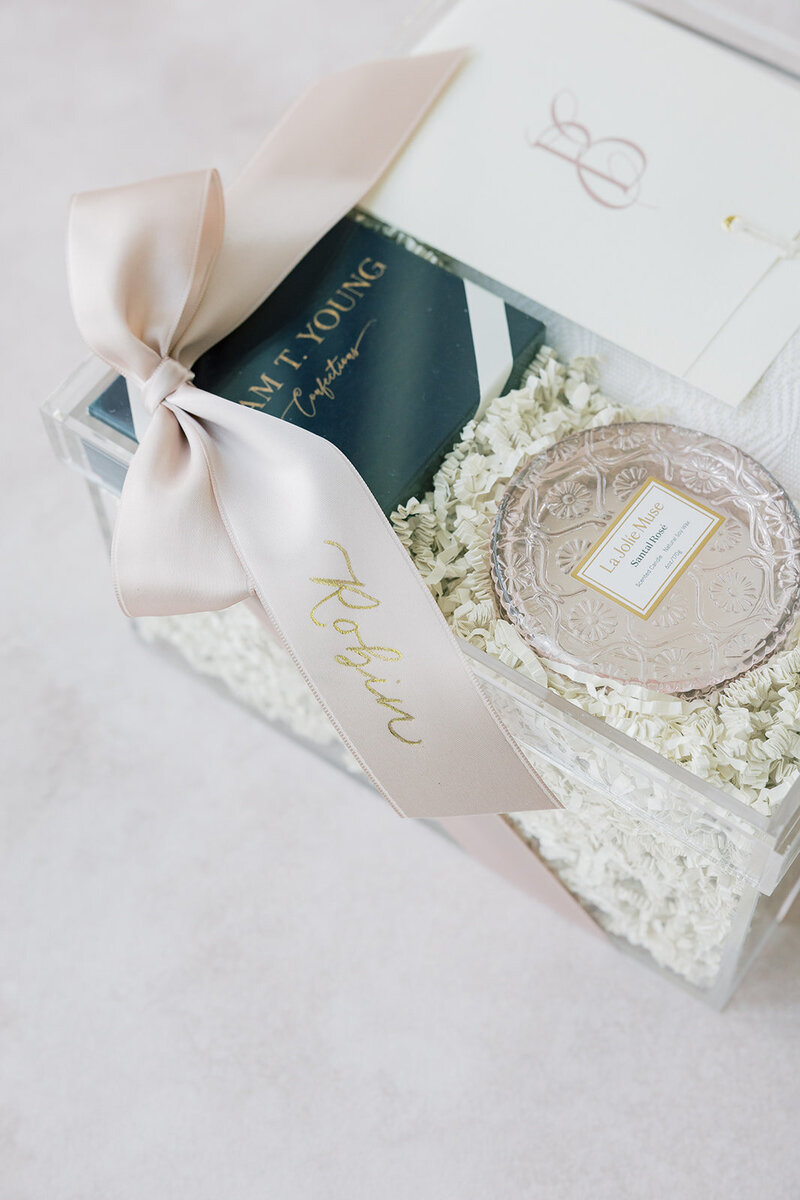 Personalized-ribbon-gift-tag-Connecticut-calligrapher-Nob-Hill-Jane