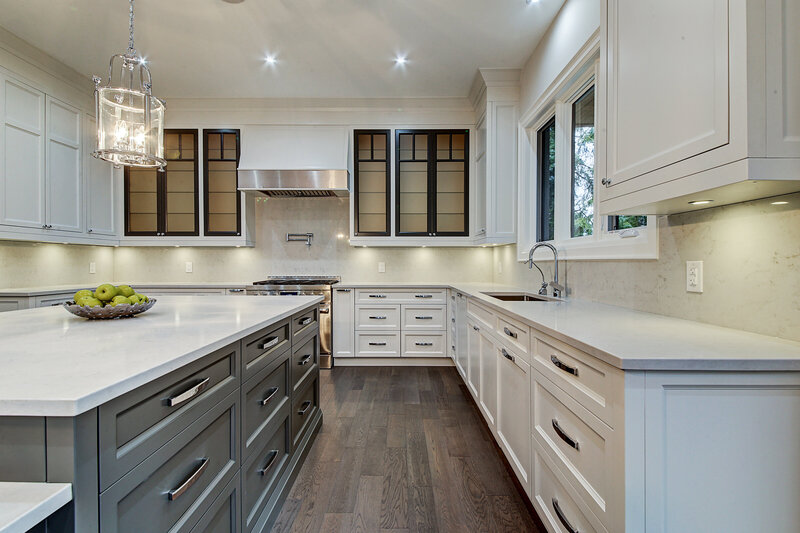 Poplar custom built kitchen gallery image