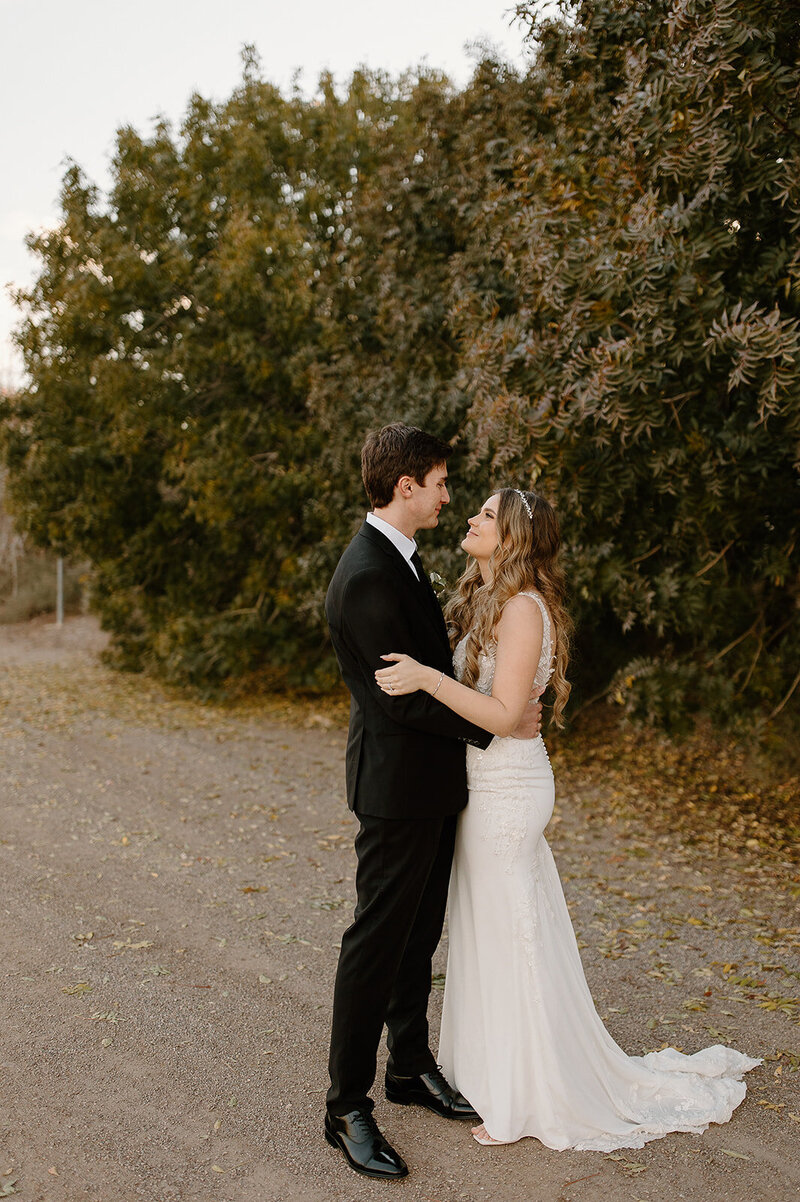 kenzie-nate-wedding-romantics-taylorraephotofilm-104_websize