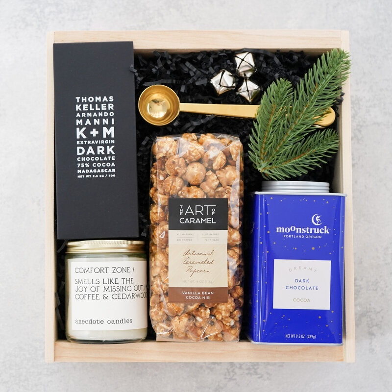 Discover the best holiday corporate gifts for your clients and employees. Custom, luxury, and personalized corporate Christmas presents to make a lasting impression