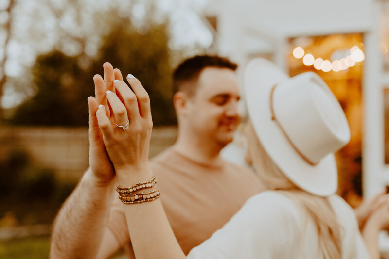 nashville tennessee engagement photos by madison delaney photography-5