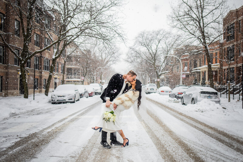 Winter wedding photography in Chicago