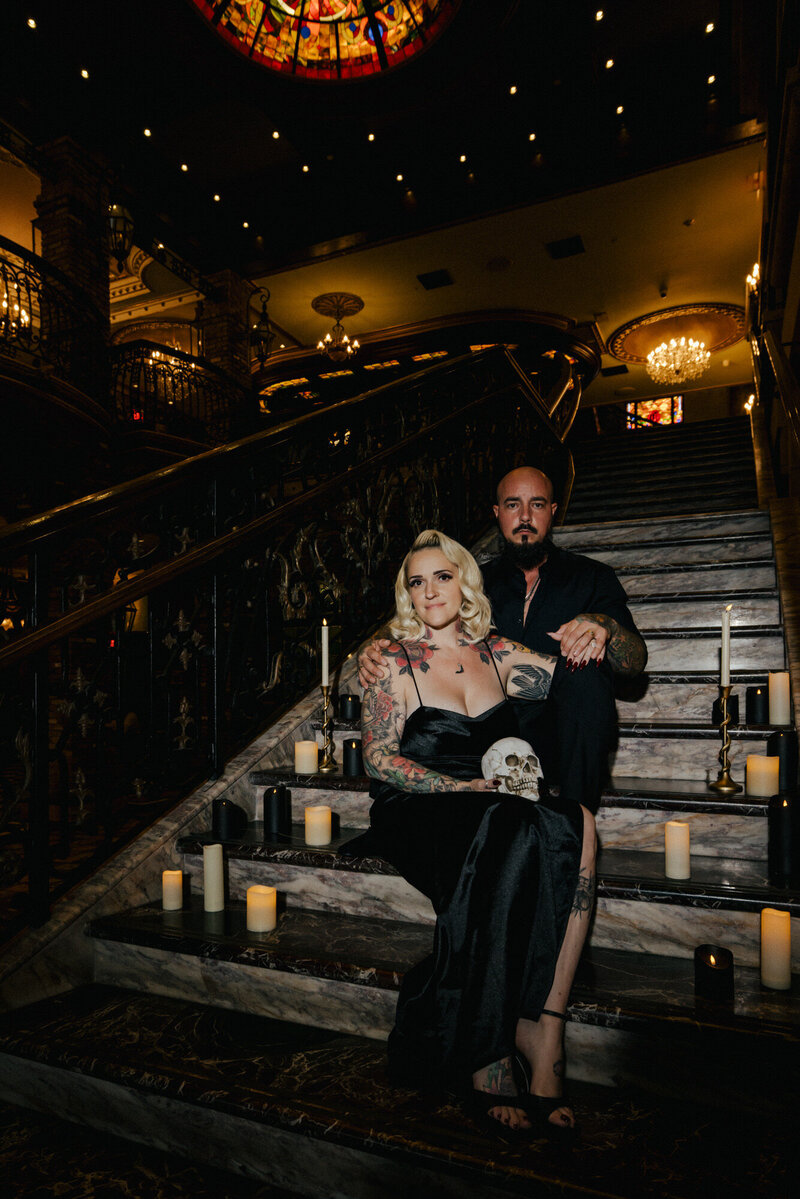 Cruz-Building-Couples-Session-Tiny-House-Photo-13