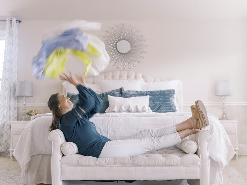 KRPhoto2025_ClutterFreeChickadeeBrand080