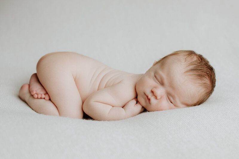 natural-newborn-photoshoot