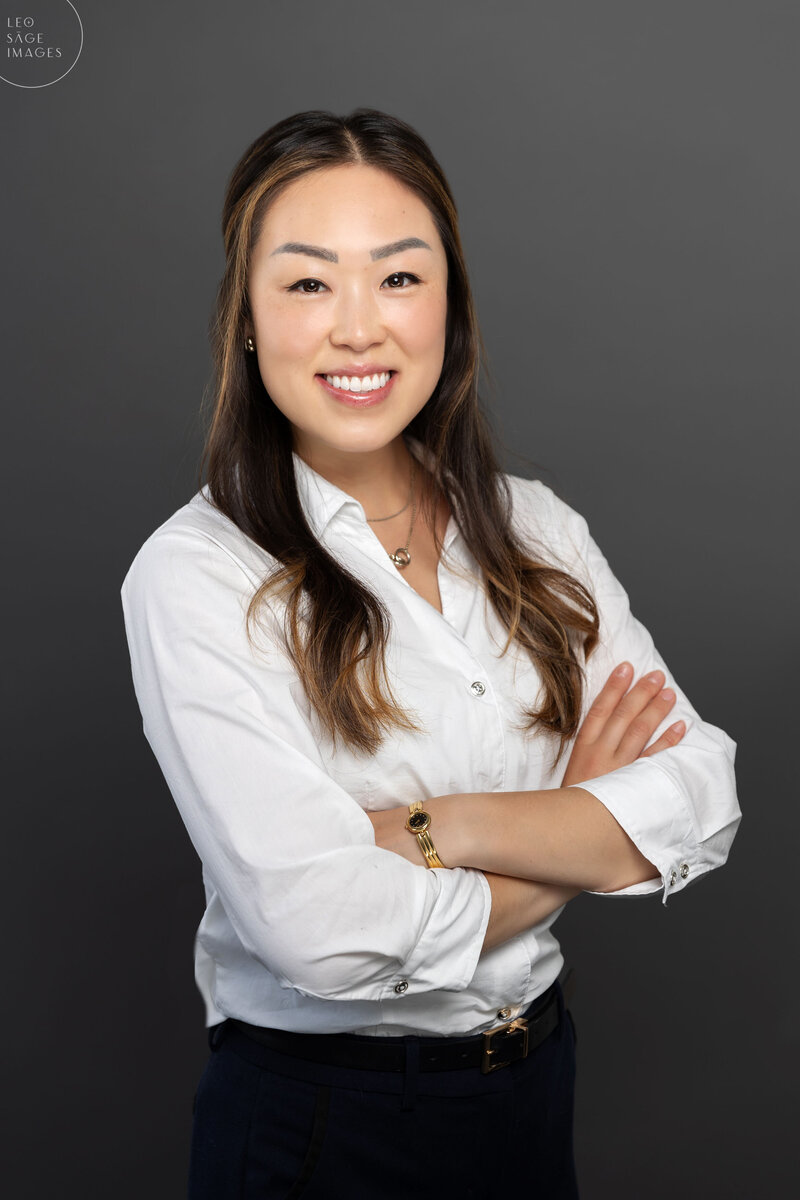 headshot photographer detroit LeoSage