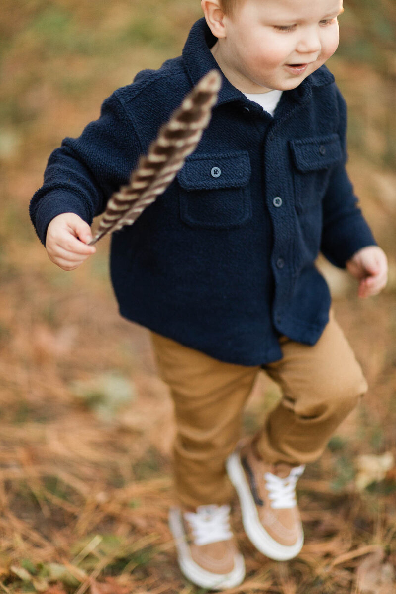 050_Fall-Family-Multi-Generational-Family-Photos-Northern-Wisconsin-Cabin-Woods-Private-Estate-Photographer-James-Stokes-Co.Photographers.Medford.WI