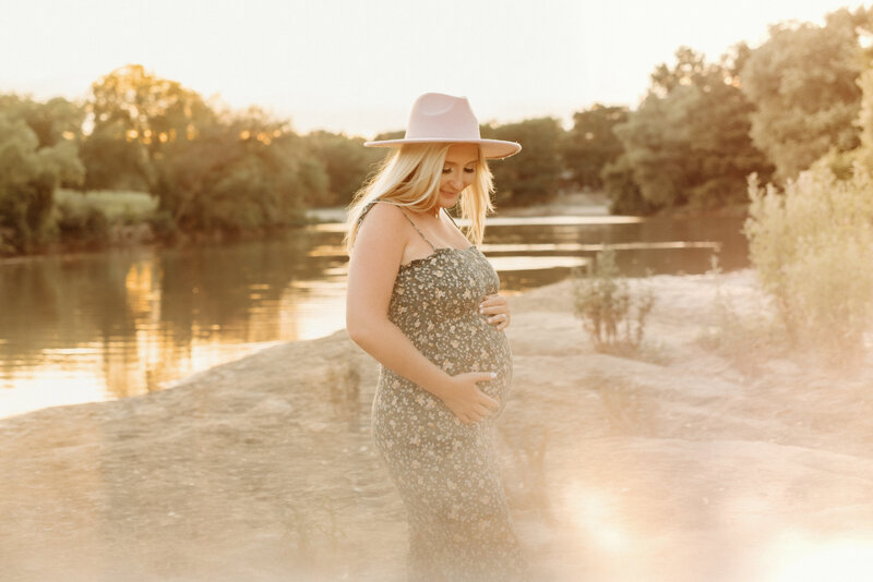 mikesell-maternity-2021-5