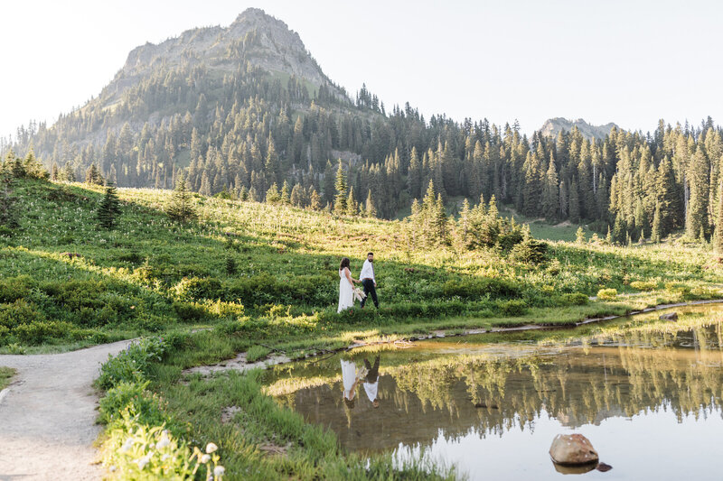 Mt-Rainier-National-Park-Tipsoo-Lake-elopement-1