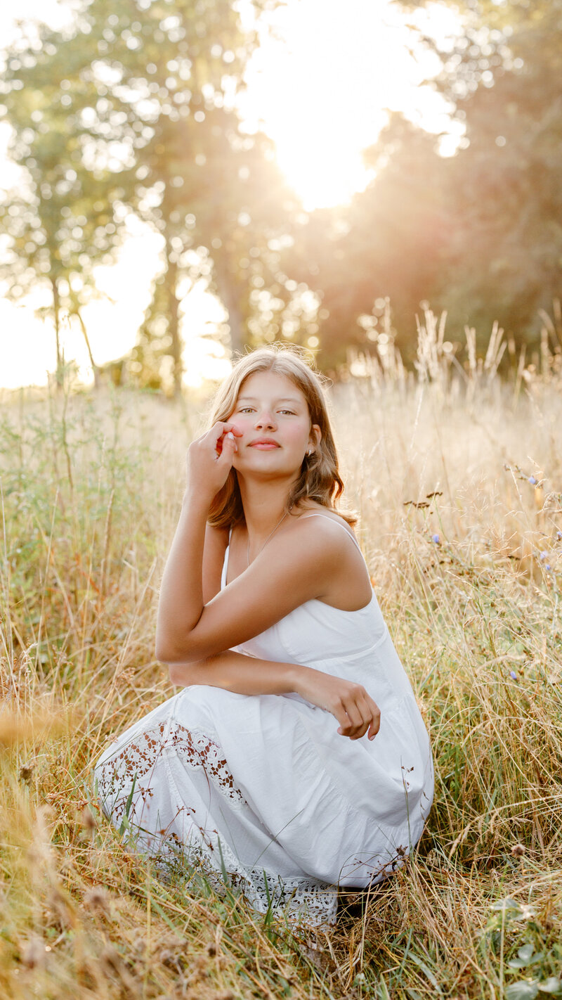 tessa featured portrait 2