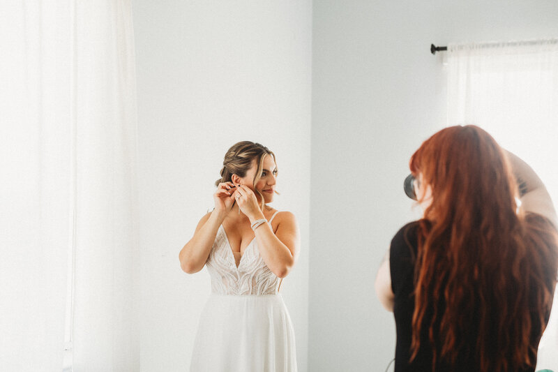 wedding photography in lancaster pa wedding photographer in lancaster pa new jersey new york traveling wedding photographer headshot emily avila photo