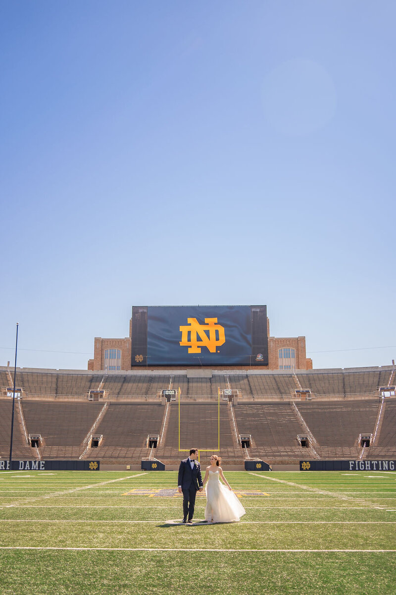 notre-dame-stadium-wedding-photos (7)