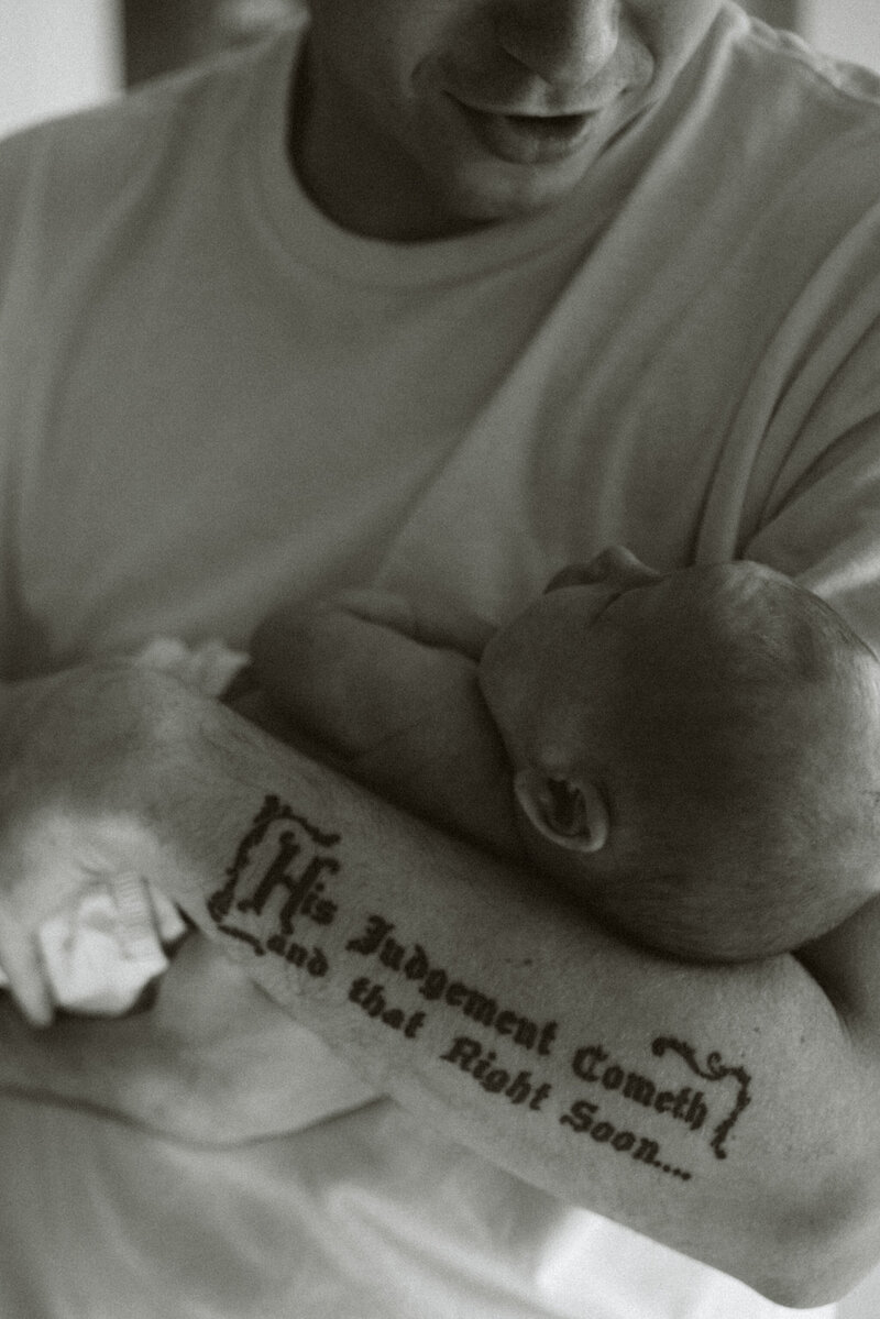CozyInHomeNewbornPhotos118