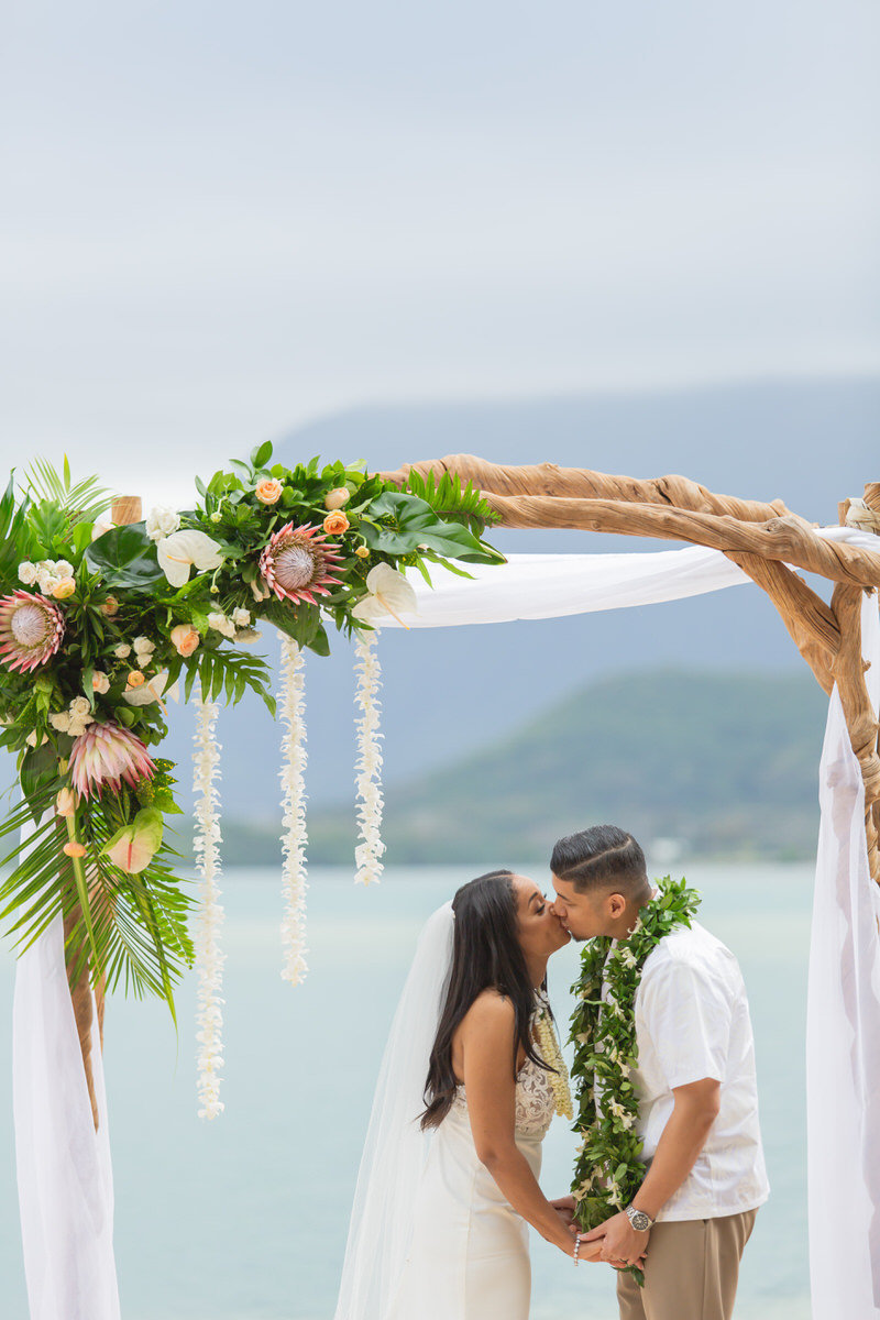Best Beach Wedding Venues Oahu - 37 Unconventional But Totally Awesome