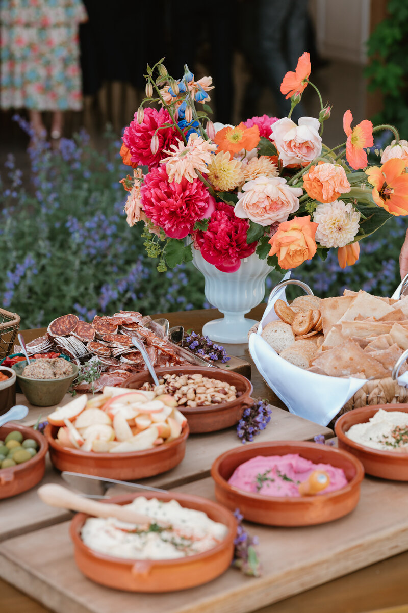 Wedding - Flowers - Table - Hood - River -Wedding