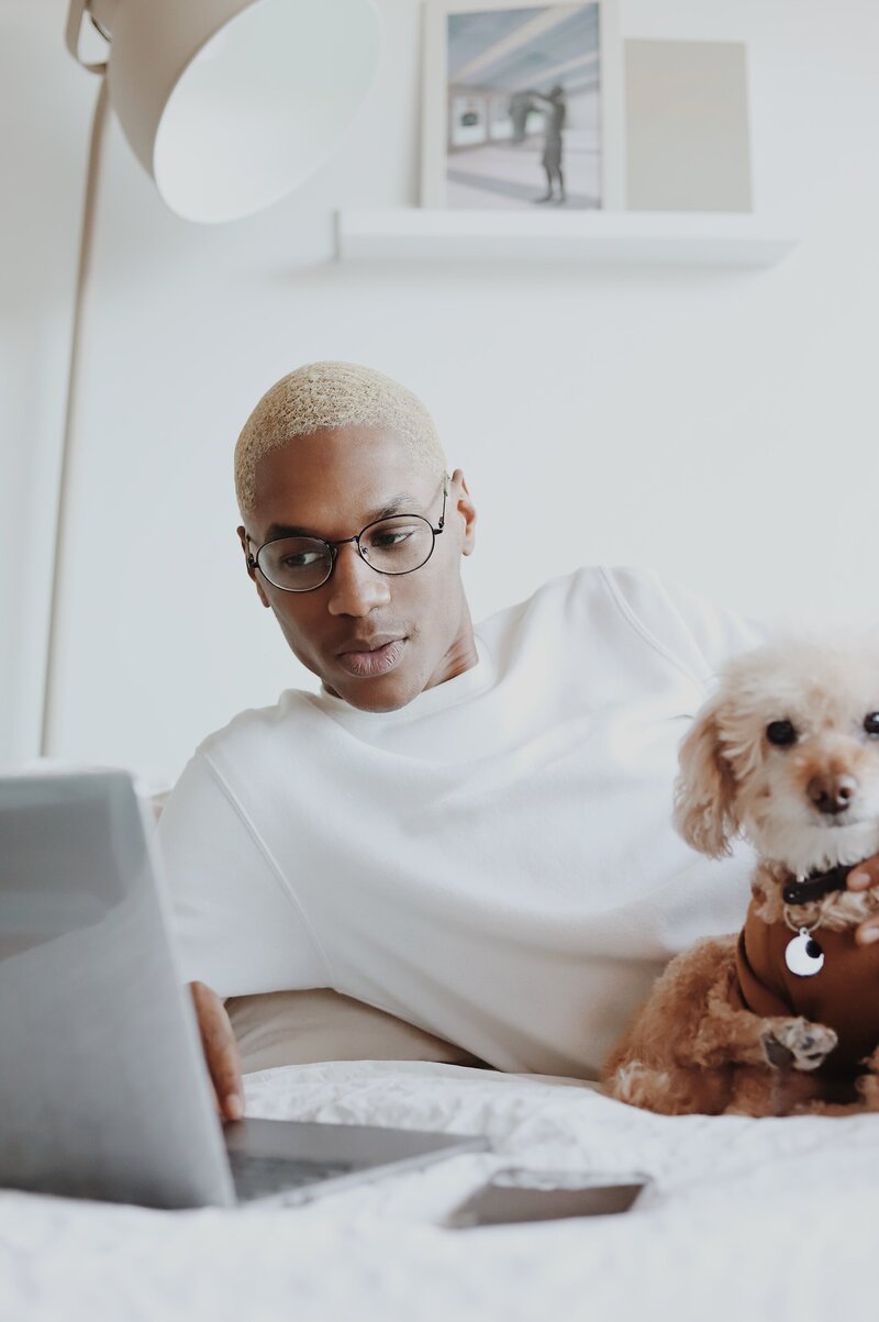 good-faces-LkusSpYiDU4-unsplash