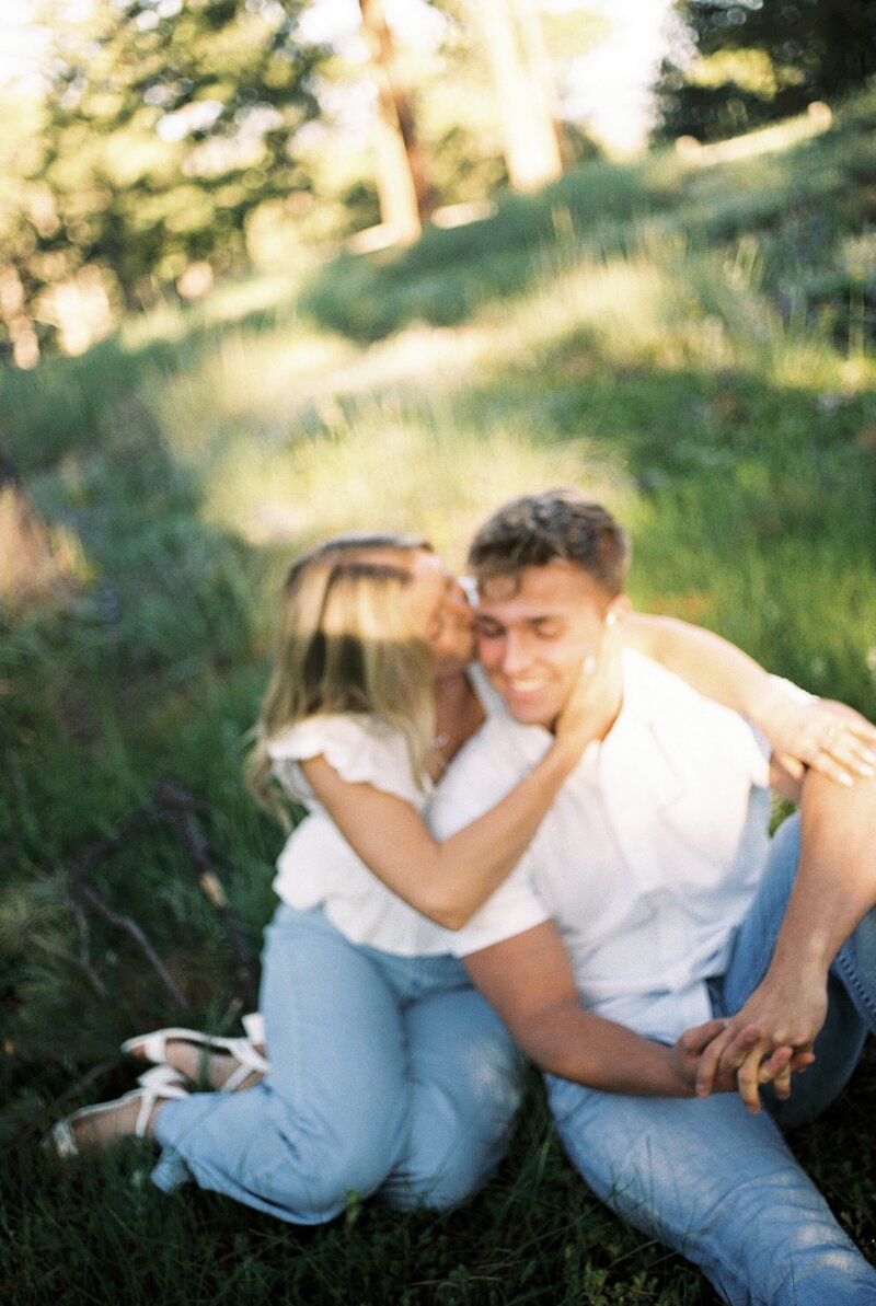 shenandoah-national-park-engagement-photos-on-35mm-film-18