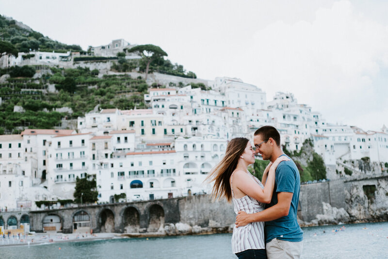 Couple eloping on the Amalfi Coast Italy