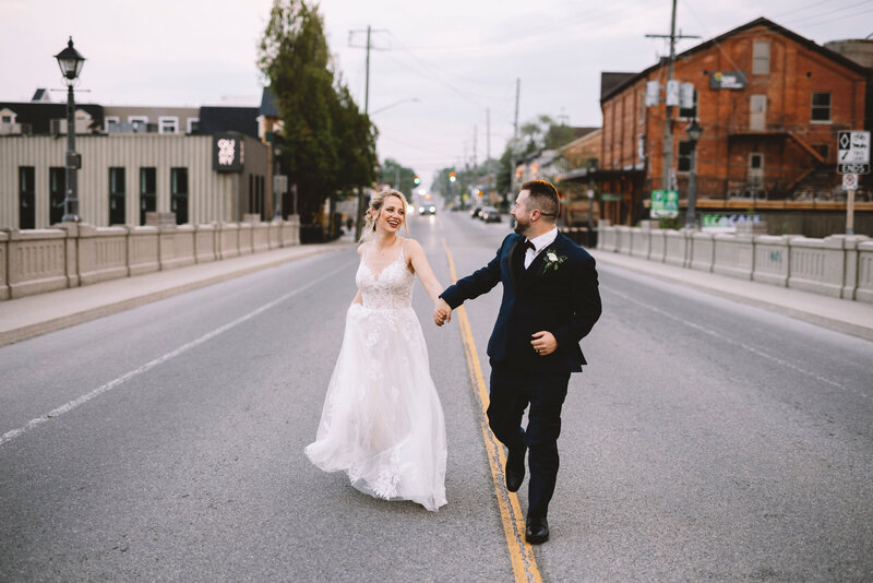 oliviawitzkephotographystjacobscellar52weddingR+T01_1321 (1)