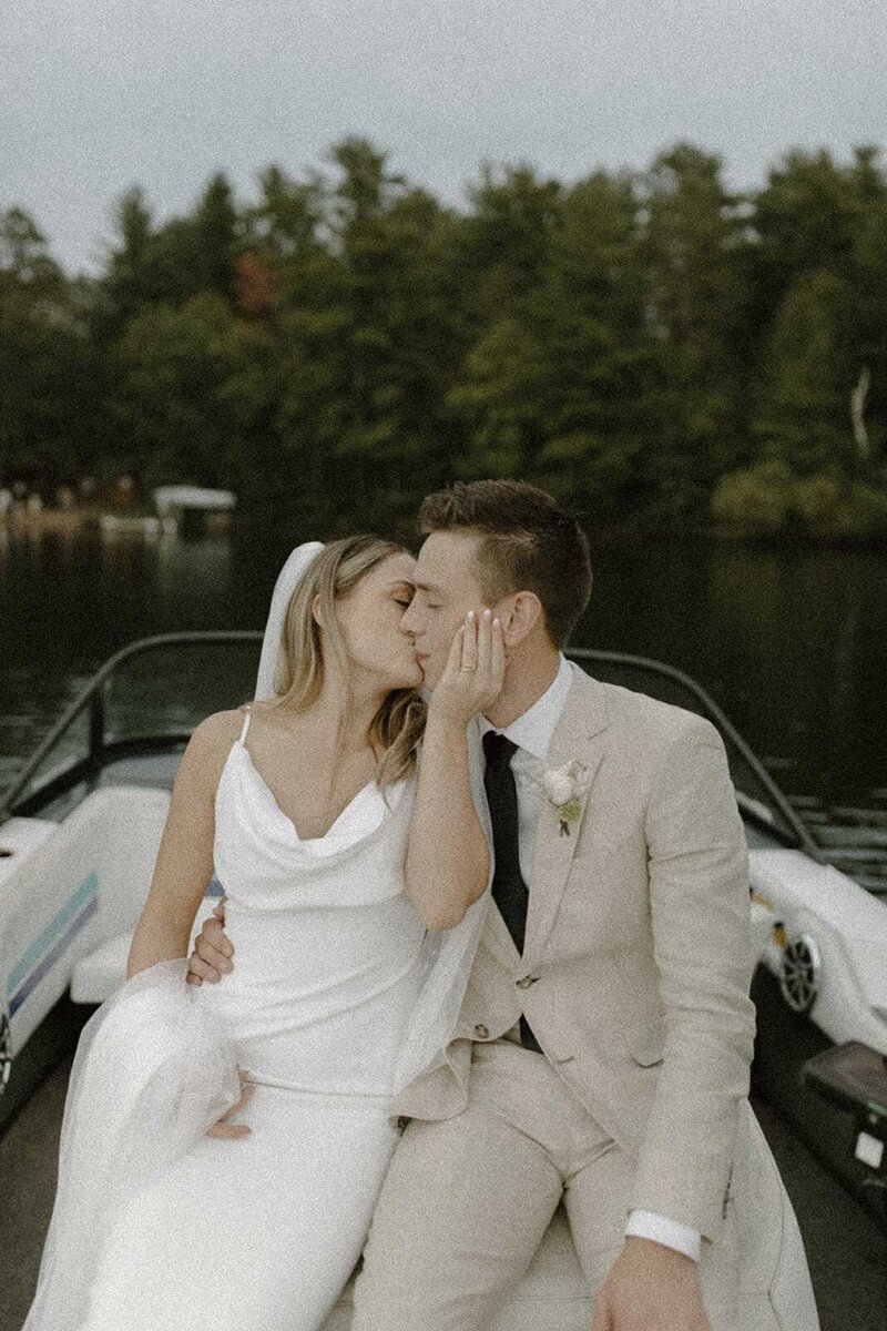 LUVIA_Wisconsin_Wedding_Photography_And_Videography_24