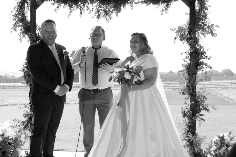 classic-and-documentary-style-wedding-photography-301