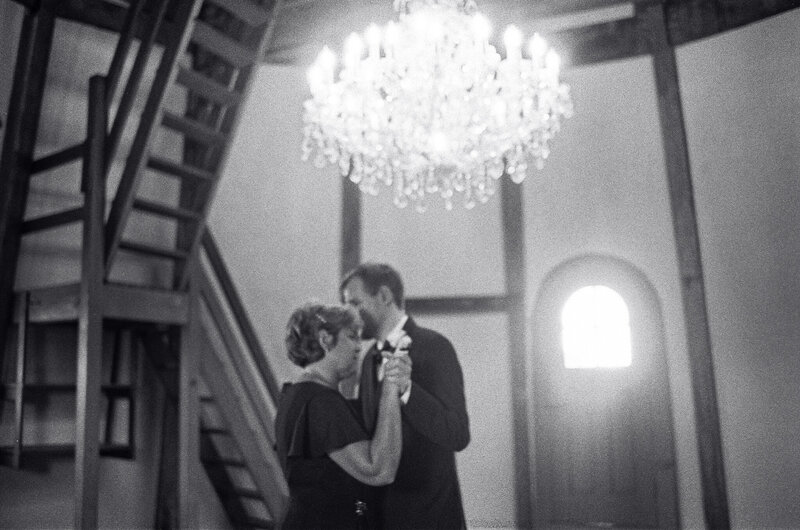 documentary-style-wedding-photographer-51