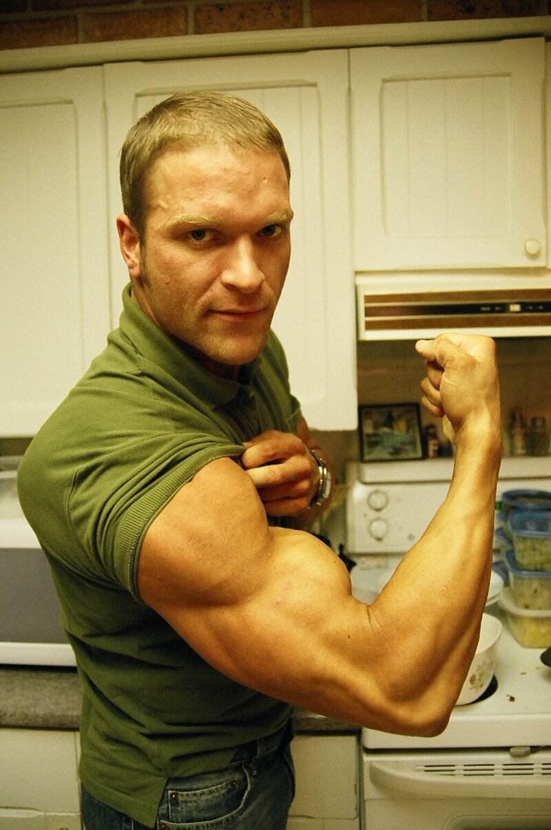 Brent Ray Fraser Biceps Flex Practice 2005