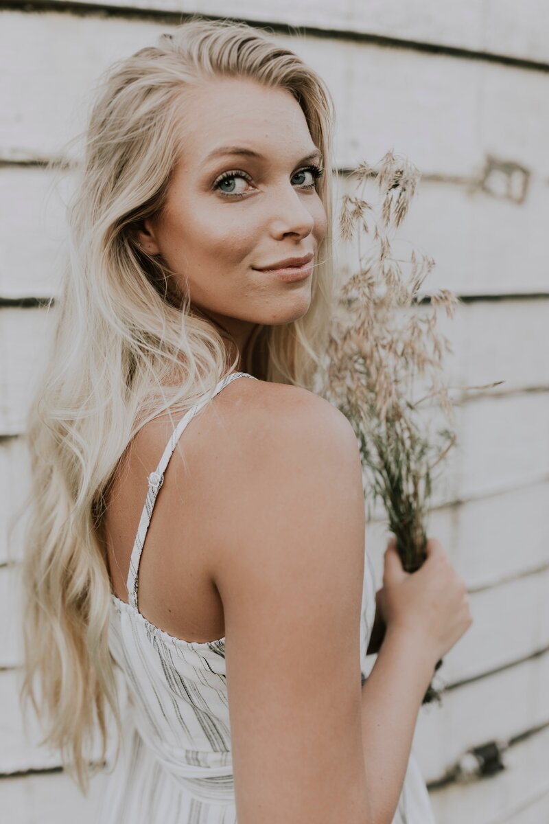 adrianna-van-groningen-8w9eKFBpnrs-unsplash