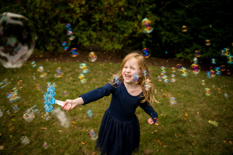 girl with her bubbles