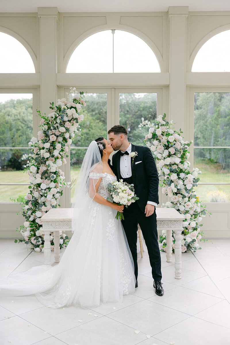 Hannah-Lewis-Wedding-Preview-24