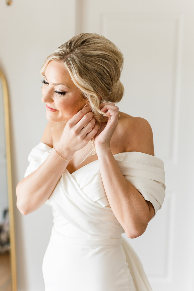 Ella & Gavin Wedding Bridal prep and details . Bella Faith Photography  158