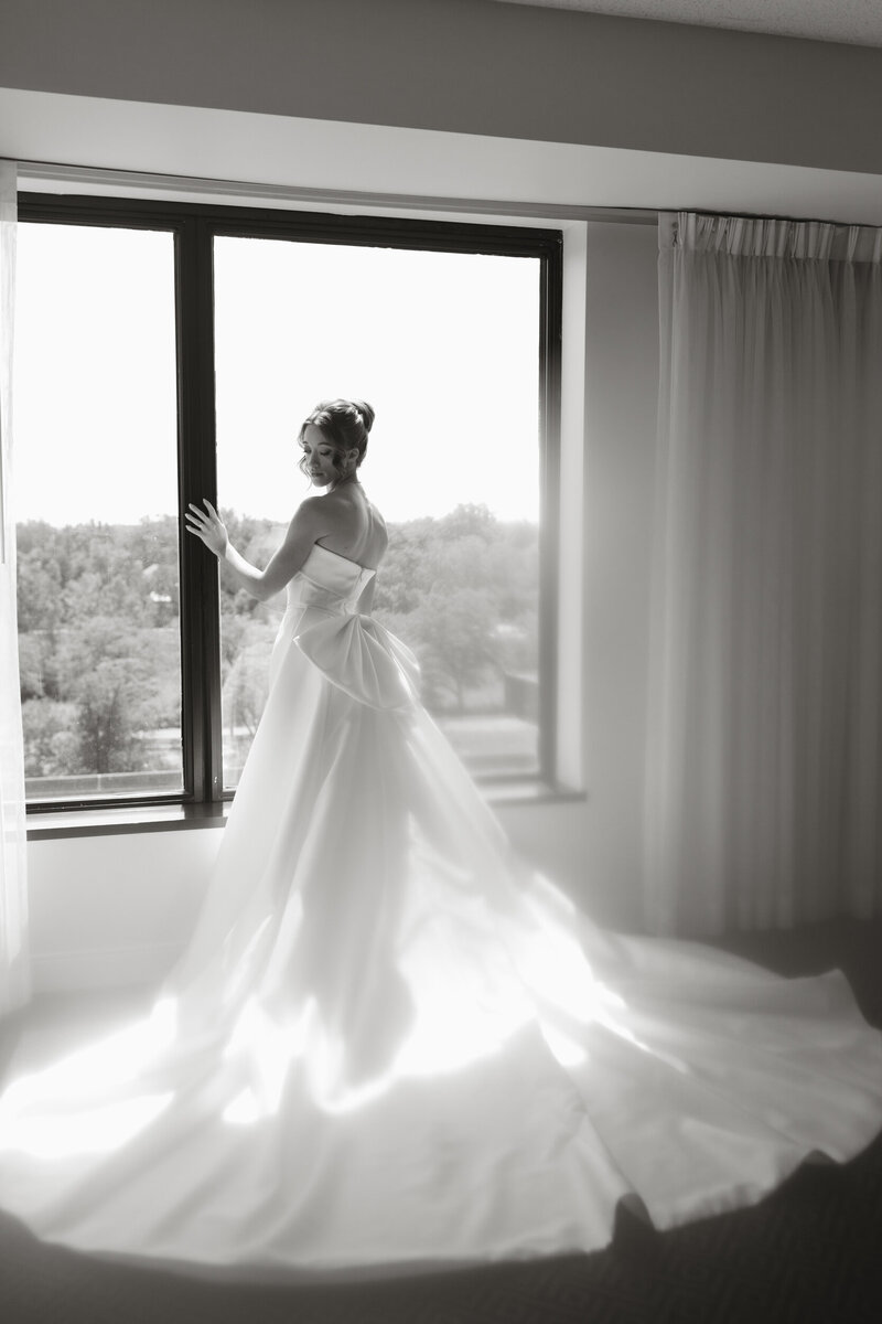 illinois chicago backyard intimate wedding northwest indiana photographer videographer film documentary lisle hyatt regency hotel charles-14