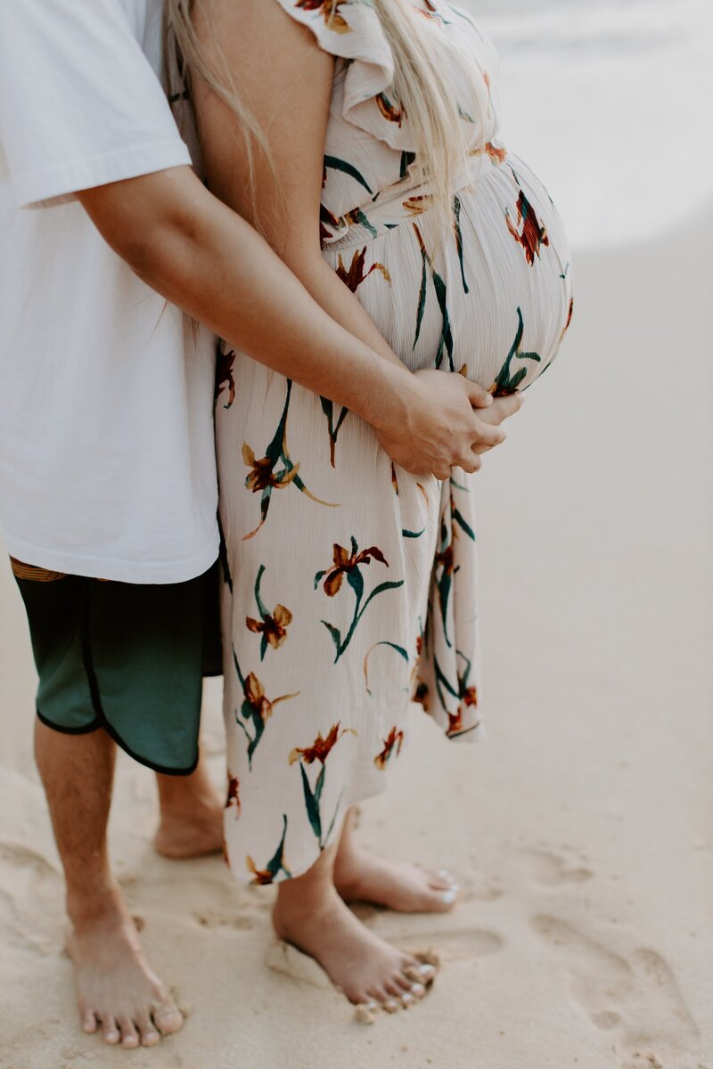 Makena Cove Maternity Session - Moorea Thill Photography Maui-122