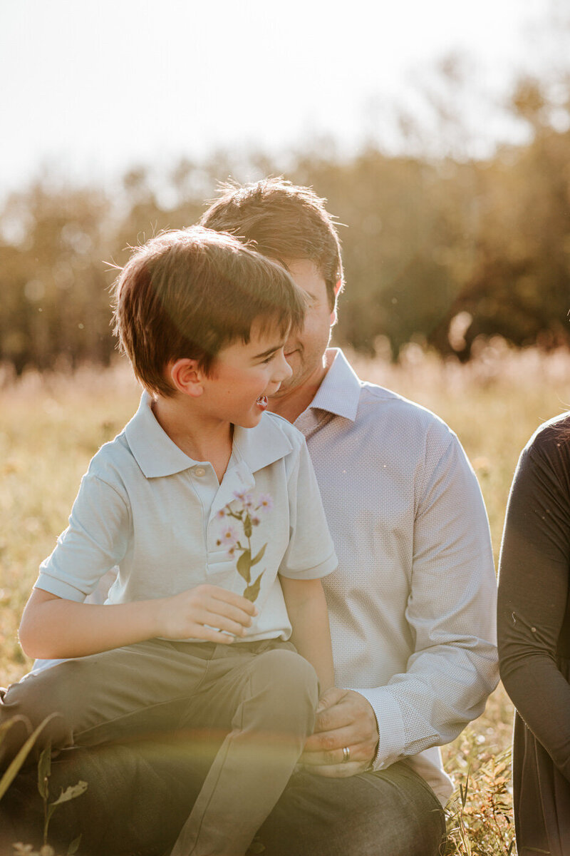 golden hour family photos at Assiniboine Forest