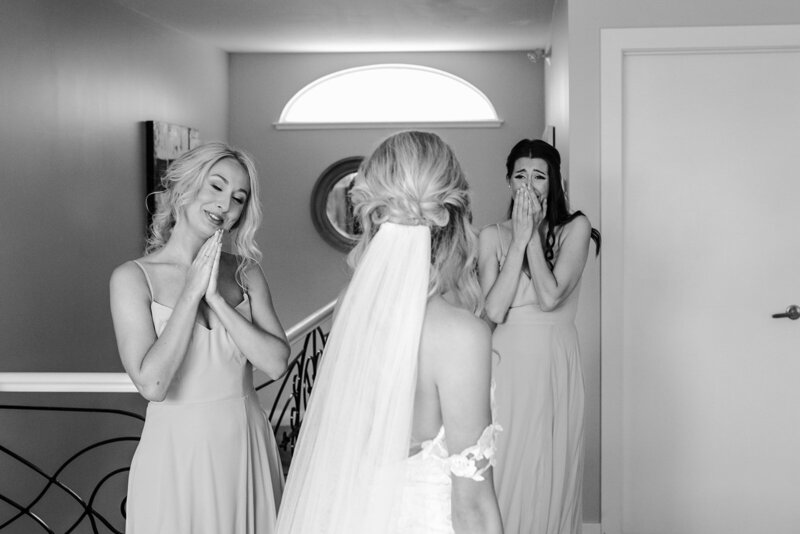 candid-prince-edward-county-wedding-photos