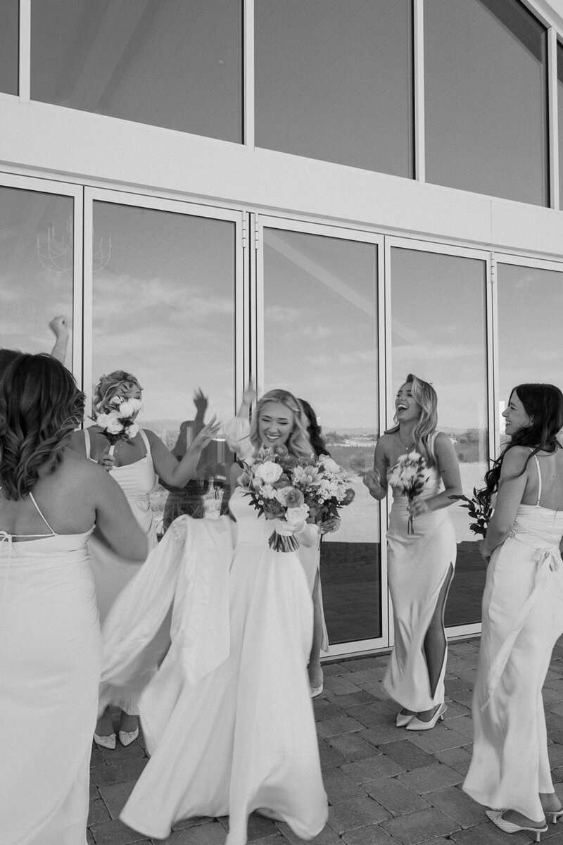 jami-oliver-wedding-preview-taylorraephotofilm-50