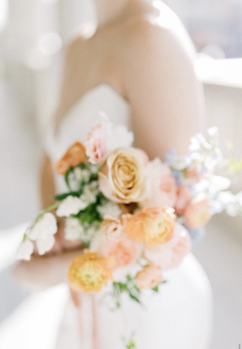 Indiana_Michigan_Wedding Planner_Hotel Carmichael_Carmel Indiana_Wedding Day Editorial_Bridal Fashion_Bouquet