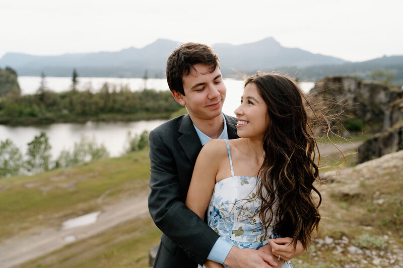 cascade-locks-spring-engagement