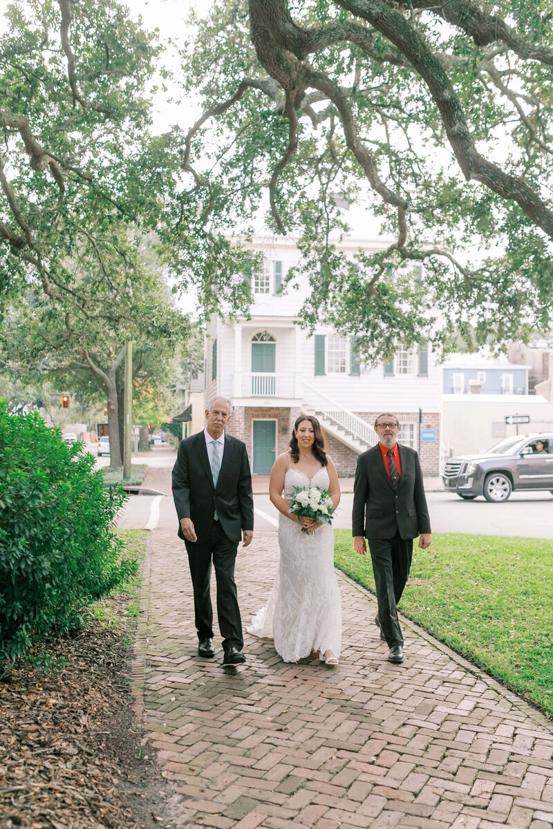 Savannah_Elopement_in_Columbia_Square0001