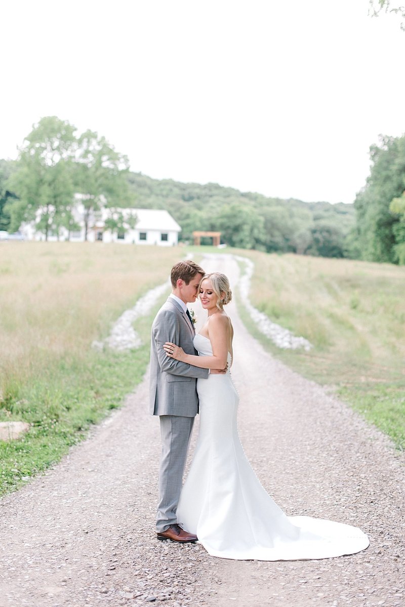 Bloomington_Indiana_The_Wilds_Wedding_Event_Venue_Elegant_Summer_Weddings_99