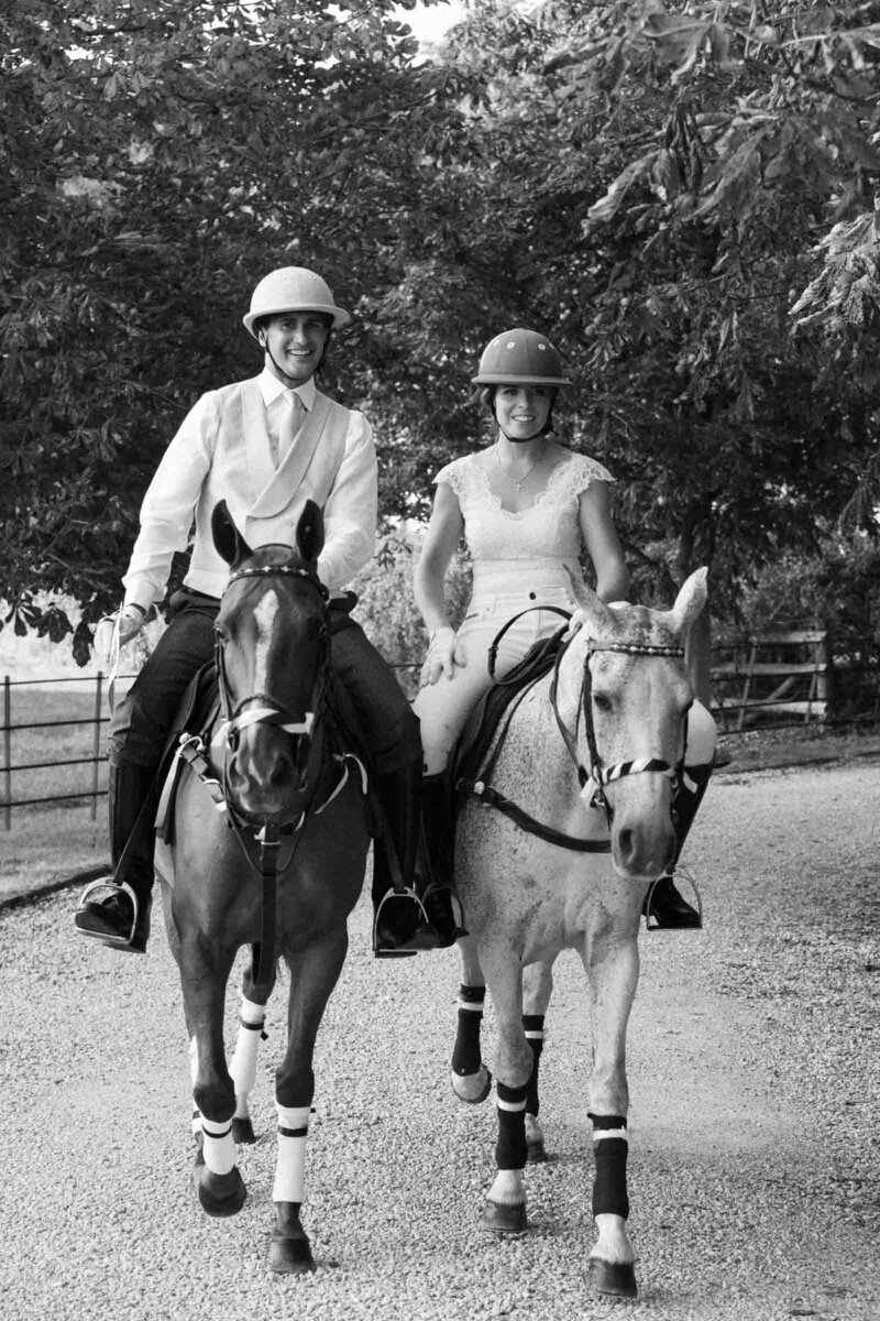 Private-Estate-Wedding-Cotswolds-Aurelia-Allen-23