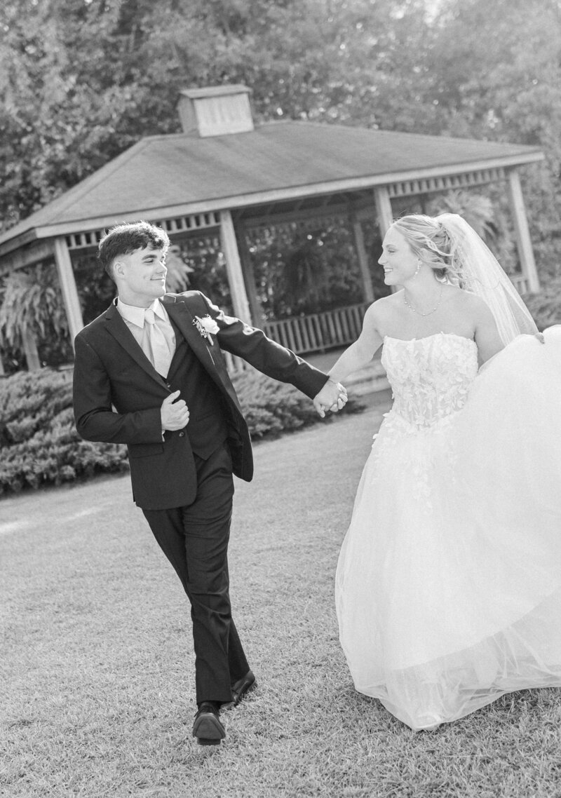 Last dance under a stary night  at country club wedding venue in North Carolina.
