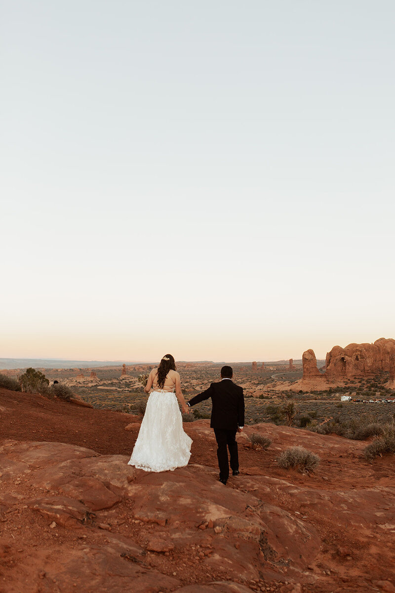 Locations, time of year, and best things to consider when planning your elopement in Yosemite.