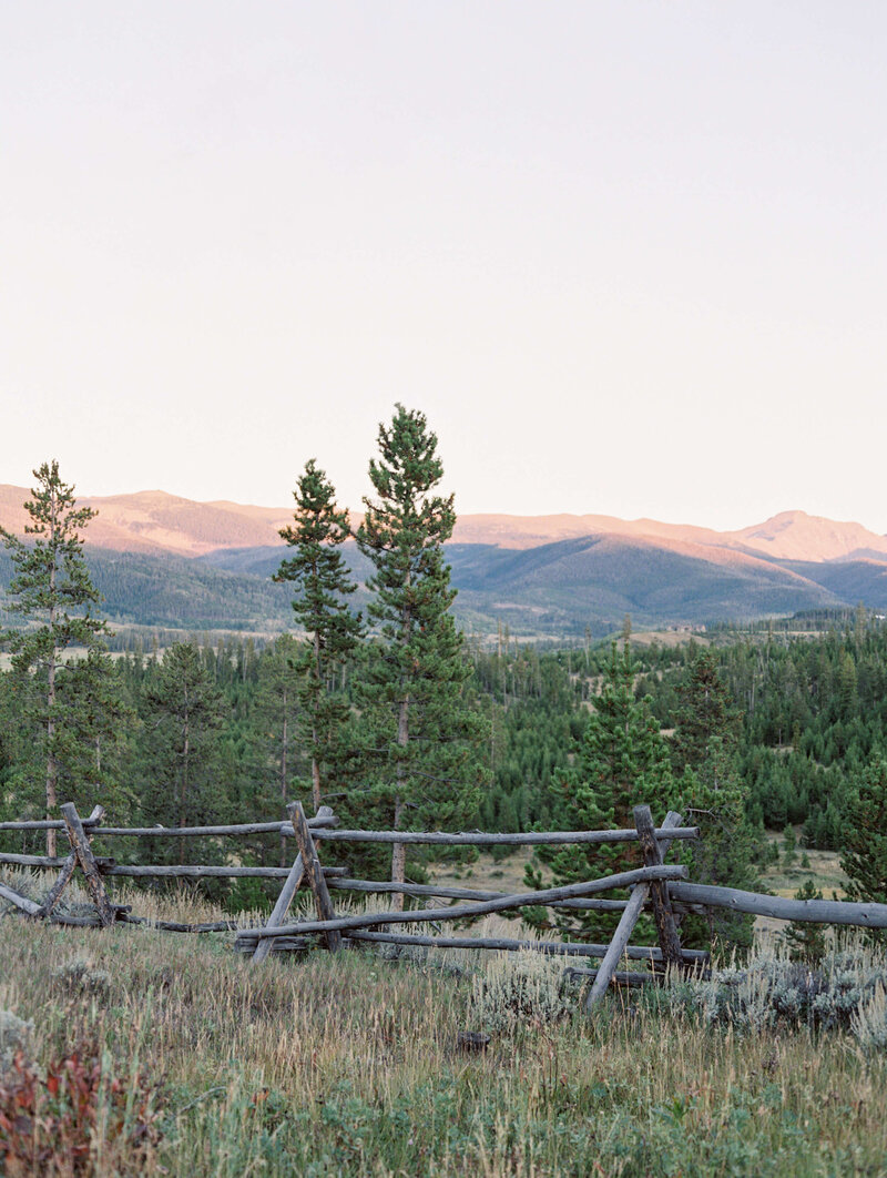 Devils-Thumb-Ranch-Wedding-Photographer-0005